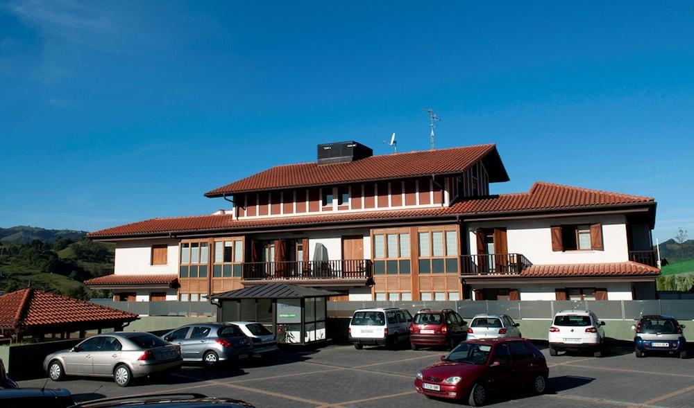 Apartamentos Turisticos Talaimendi Zarautz Eksteriør bilde